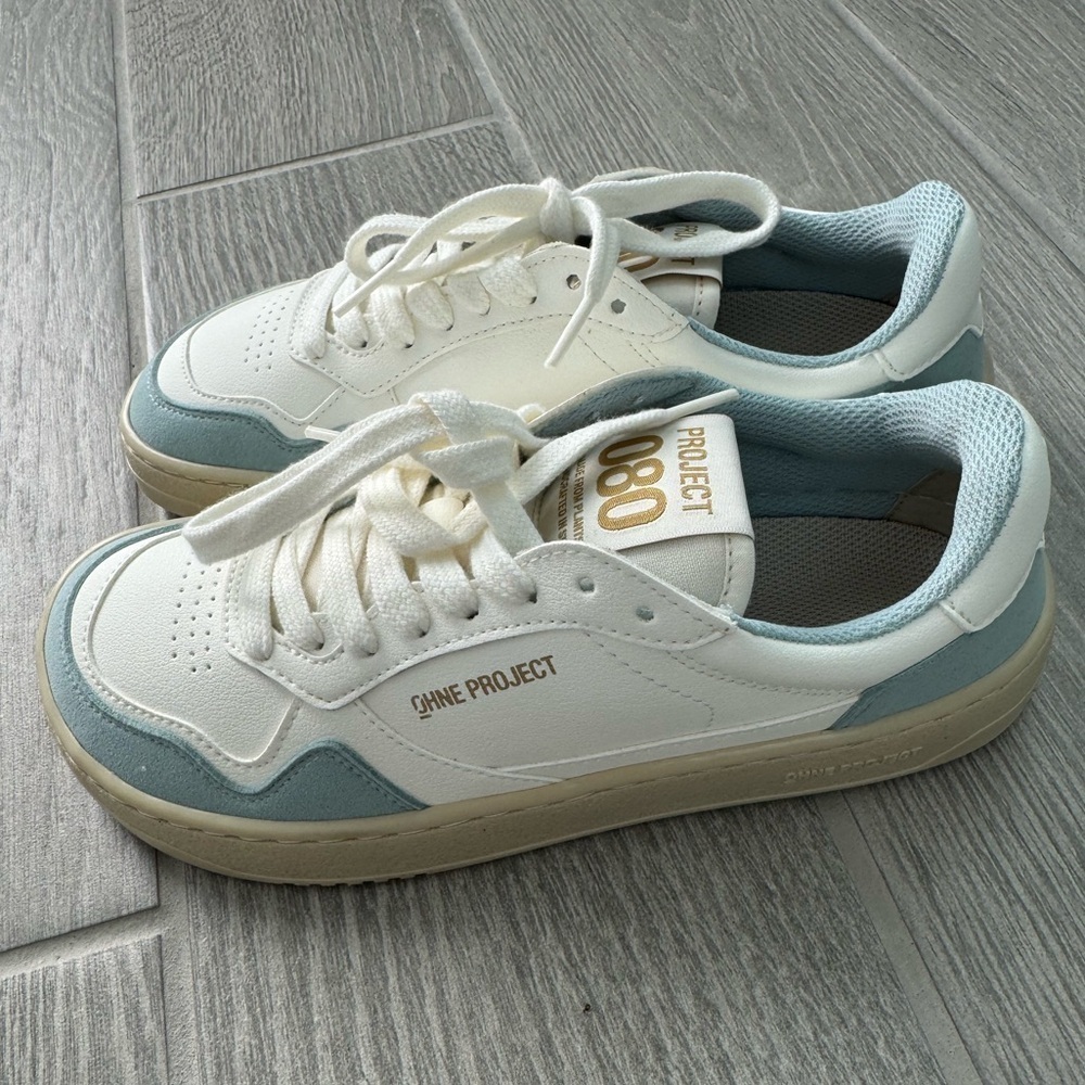 PROJECT OHNE 080 Vegan Plant Based Barefoot Sneakers Baby Blue Size 36 NWOT